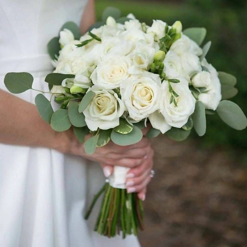 Букет живых цветов GLOW FLOWERS Букет невесты круглый